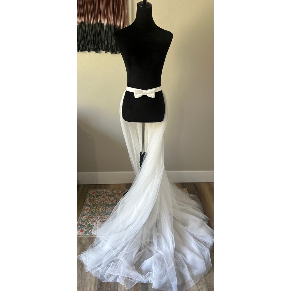 Bridal Satin Bow Detail Tulle Belted Overskirt in White